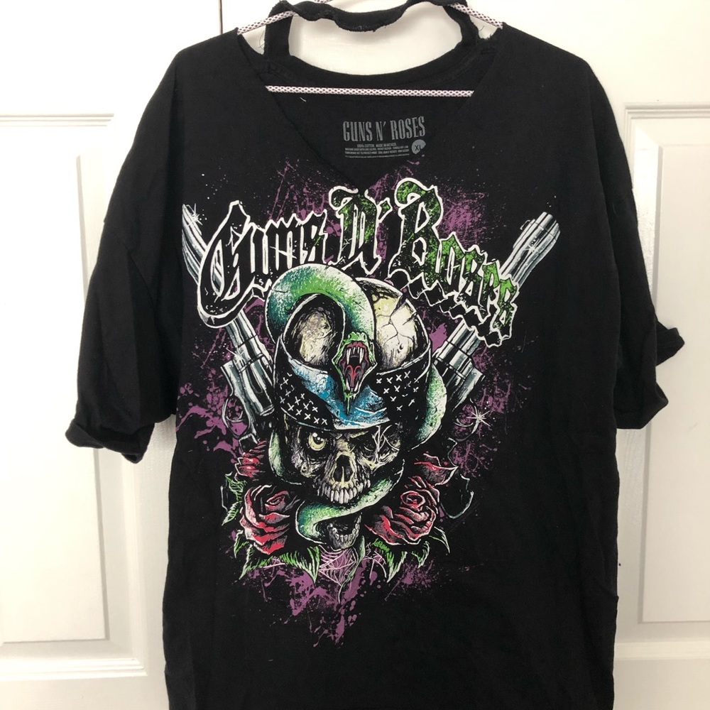 guns n’ roses shirt
